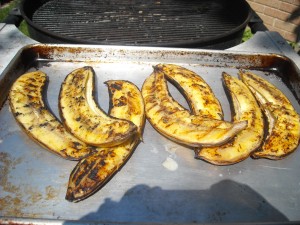 Grilling banana. how to cook banana